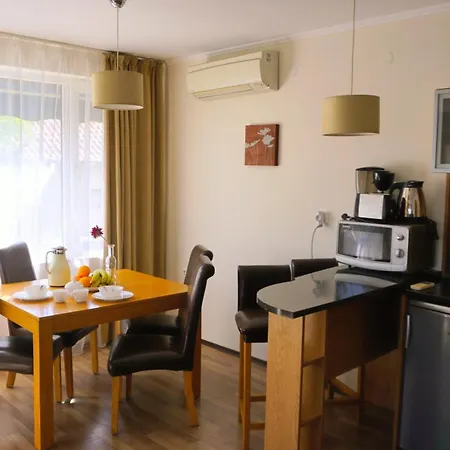 резидънс - Byala Complex Бяла