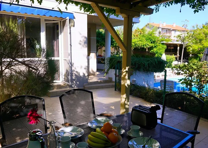 резидънс - Byala Complex *