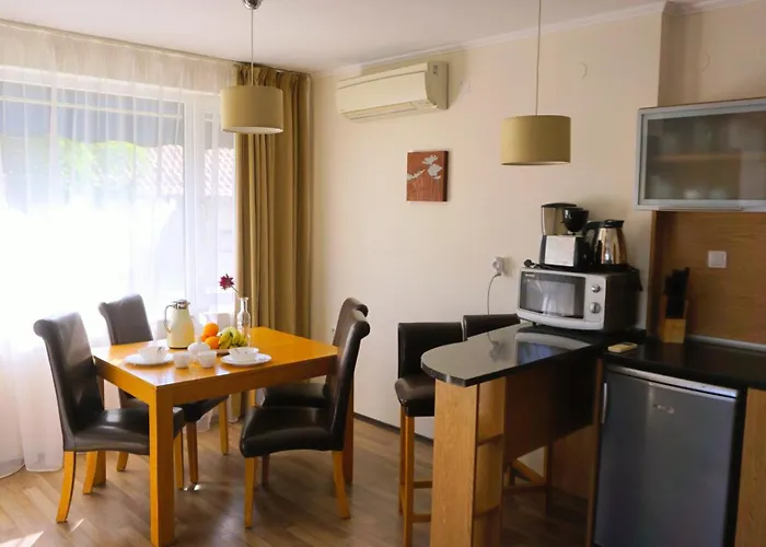 резидънс - Byala Complex ביאלה